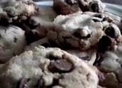 Crunchy Chocolate Chip Cookie